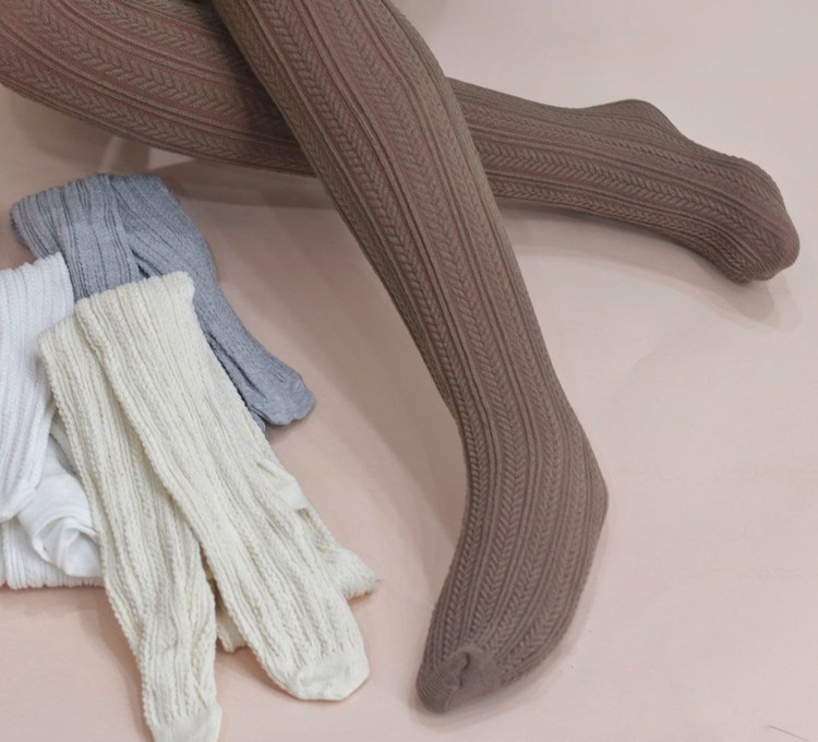 جوراب شلواری گندمی