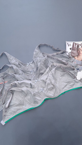 سوتین نخی فنردار رگالیا