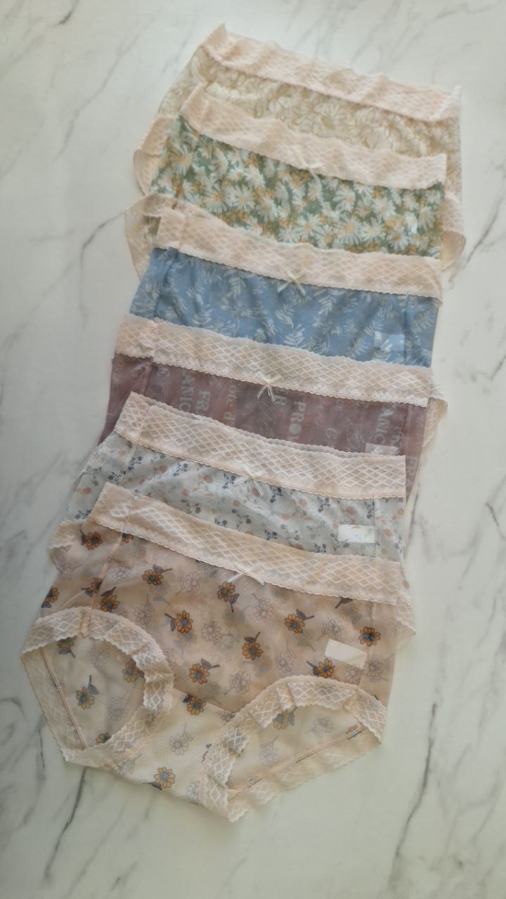 شورت تور گلدار